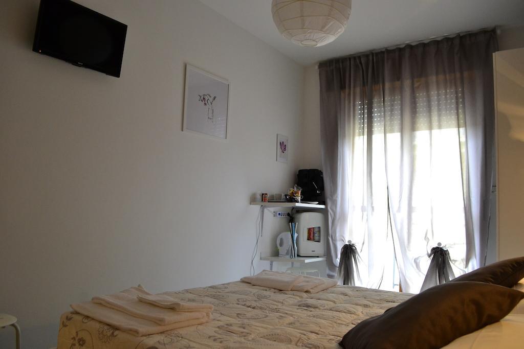 Sogni D'Oro - Guest House Pineto Quarto foto