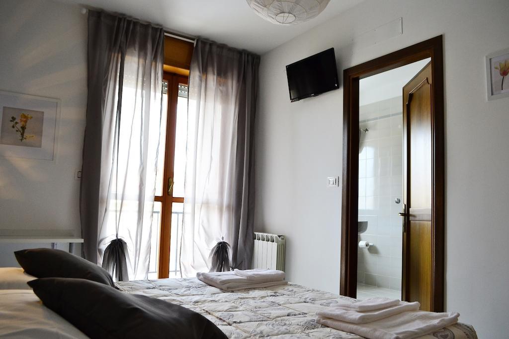 Sogni D'Oro - Guest House Pineto Quarto foto